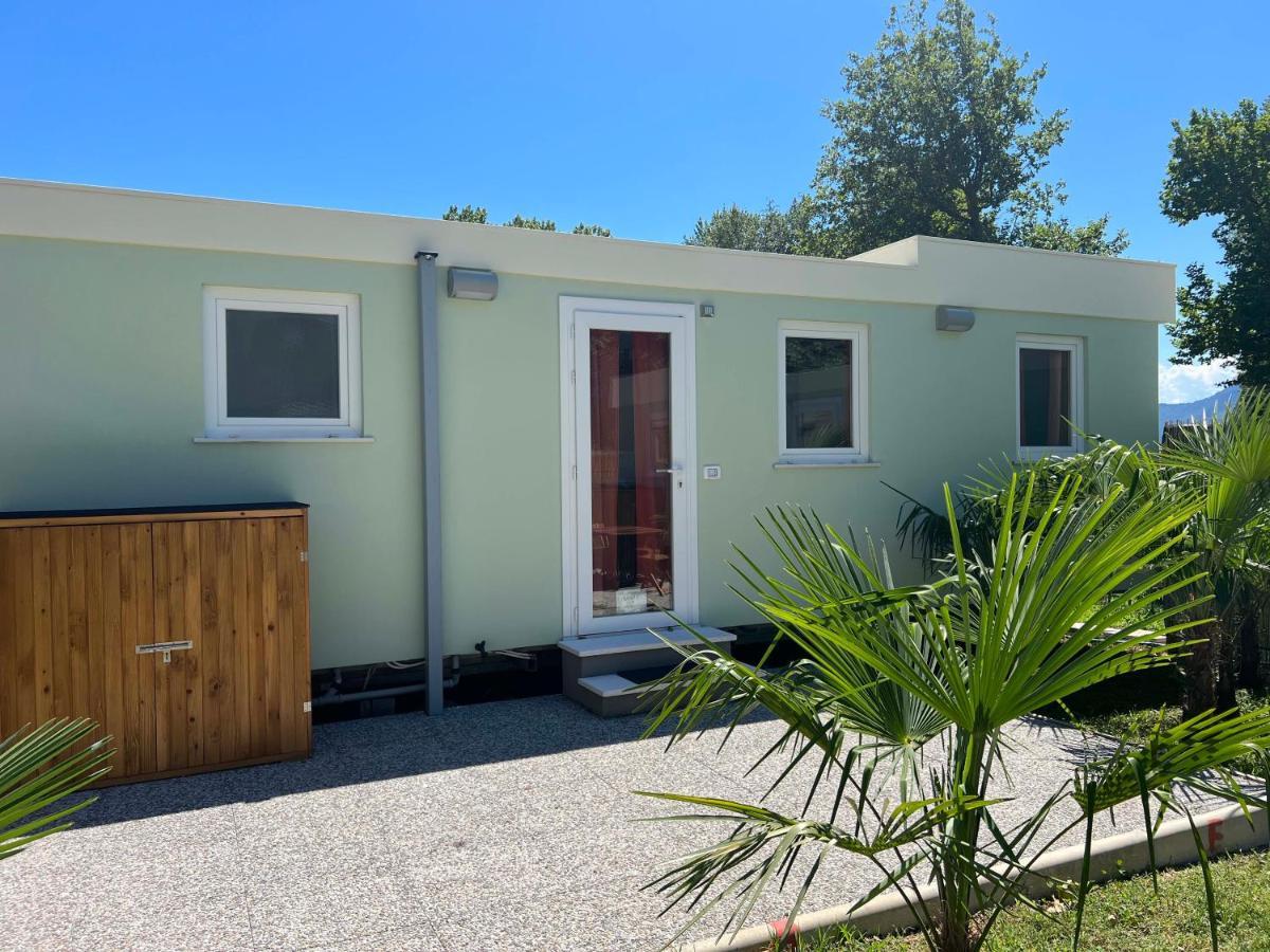 The Camp By Maggiore Suites Maccagno Екстер'єр фото