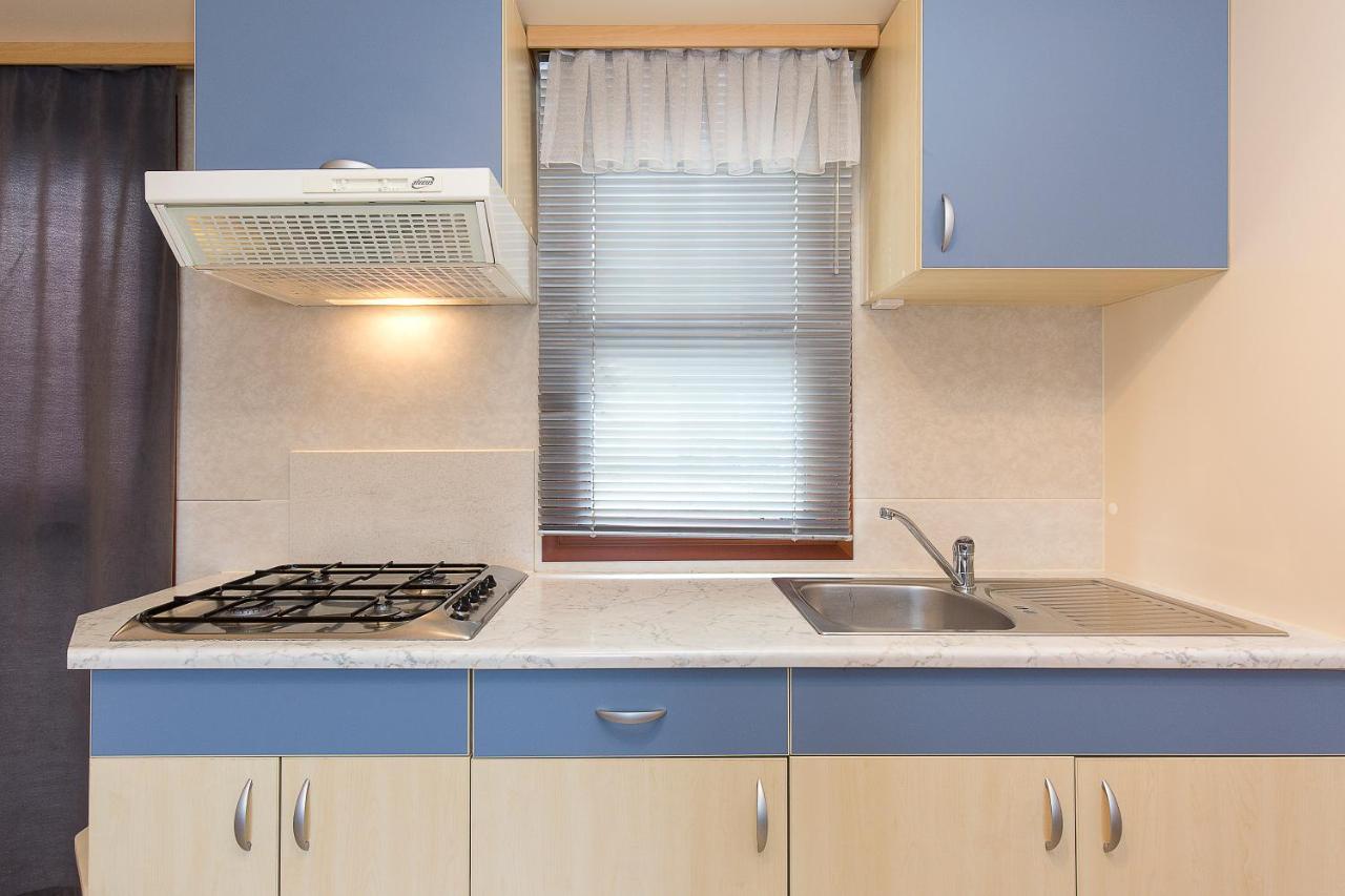 The Camp By Maggiore Suites Maccagno Екстер'єр фото